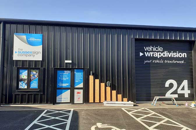 vehicle wrap centre